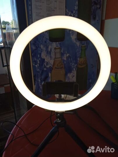 Кольцевая лампа со штативом