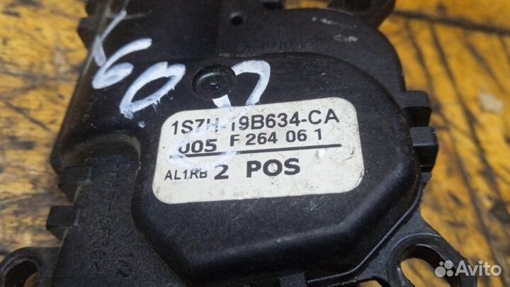 Моторчик заслонки отопителя Ford Mondeo 3