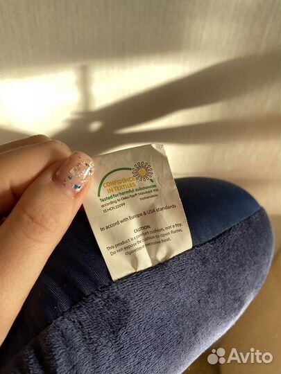 Подушка под голову для путешествий