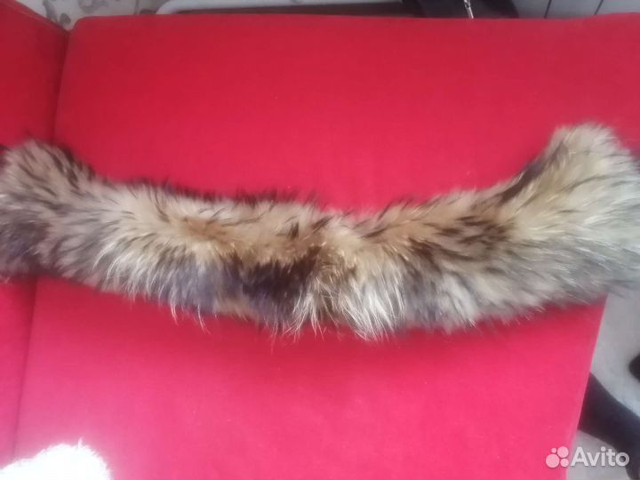 Меховой воротник енот