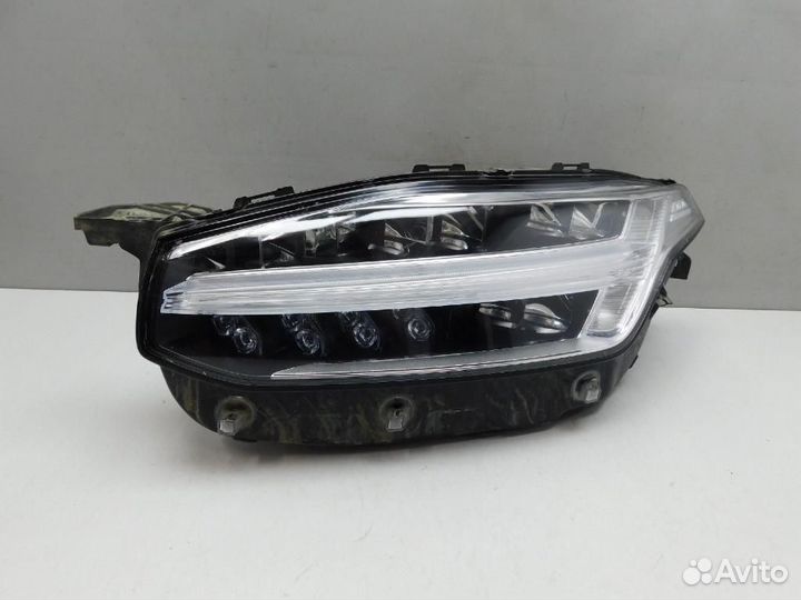 Фара левая Volvo XC90