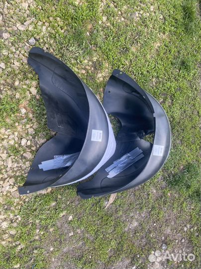 Подкрылки на гранту