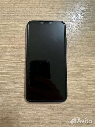 Телефон iPhone 11 64gb