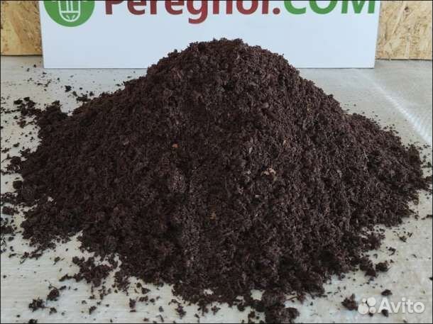 Конский перегной, торф и плодородная почва - смесь