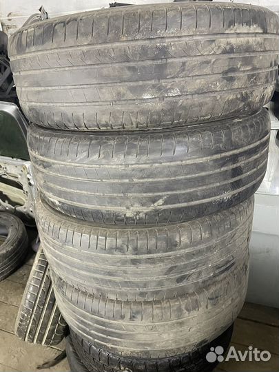 Bridgestone Alenza 001 225/65 R17 102H