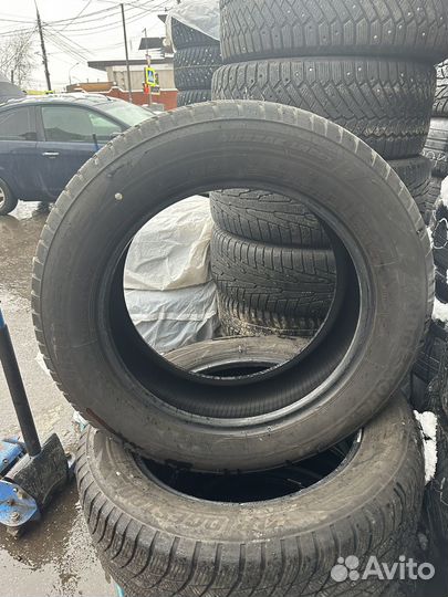 Bridgestone Blizzak LM-001 225/60 R18 104H