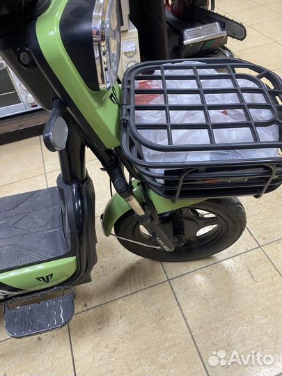 Электроскуткр Trex-54