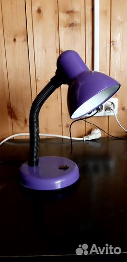 Лампа настольная