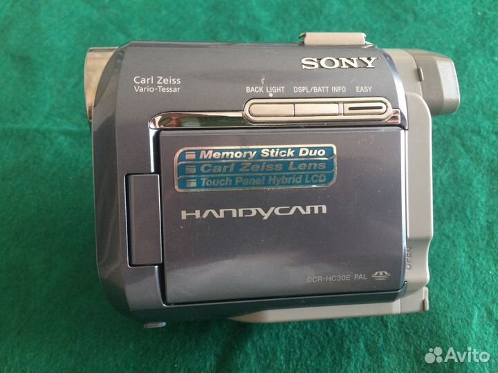 Видеокамера Sony DCR -HC30E