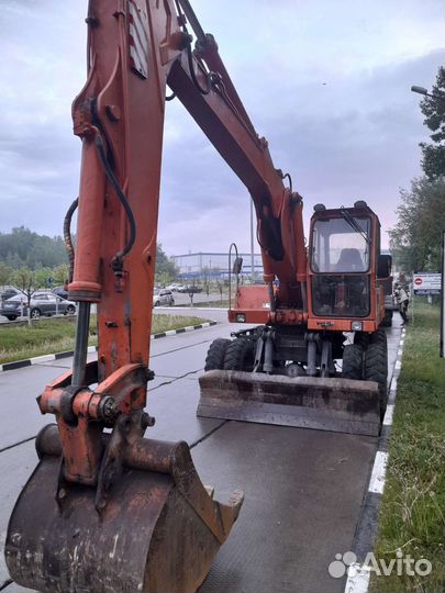 Услуги экскаватора полноповоротного колёсного