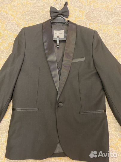 Костюм-Смокинг новый на р.140-152 чёрный ш