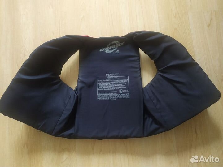 Жилет для водных видов спорта