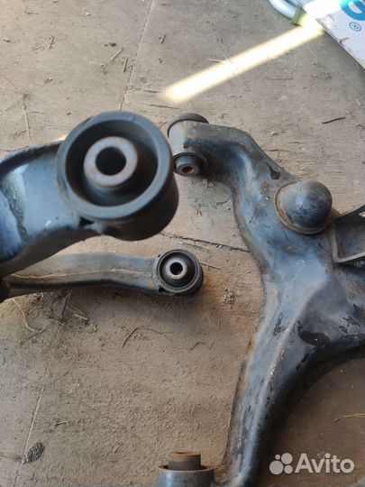 Рычаги передние, рычаги задние, ступицы Паджеро 3