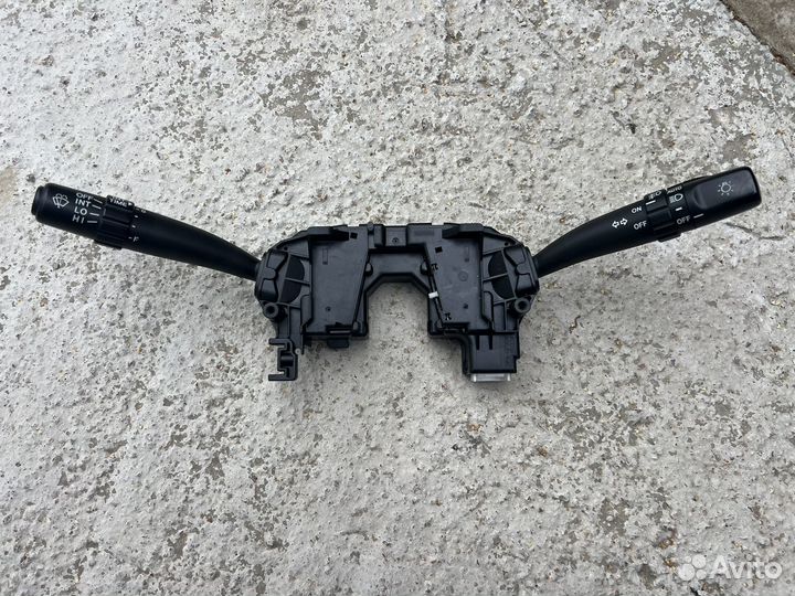 Гитара на Toyota Crown 170