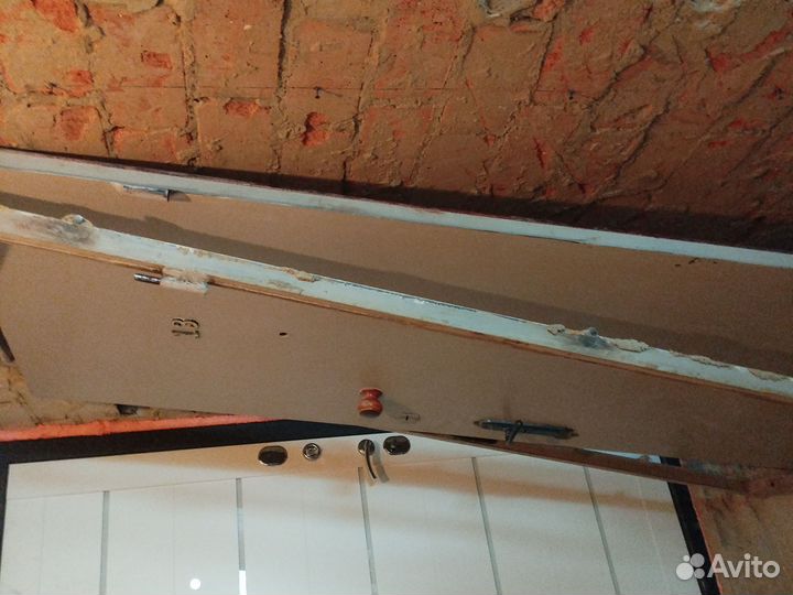 Дверь входная железная б/у