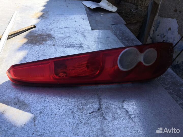 Фонарь стопарь задний Форд Фиеста Ford fiesta