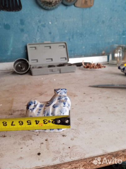 Статуэтка фарфор