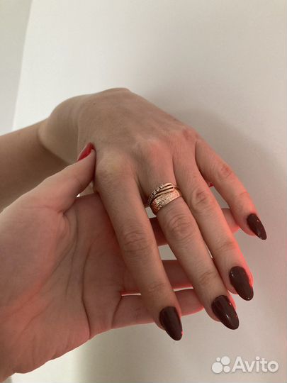 Аппаратный маникюр