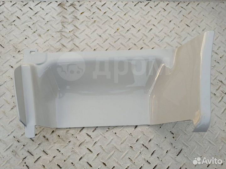 Накладка правая и левая Nissan Atlas F23