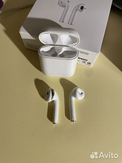 Наушники apple airpods 1 на запчасти