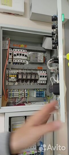 Электрик монтажник