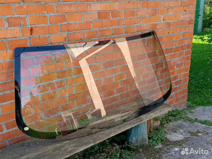 Лобовое стекло ваз 2123