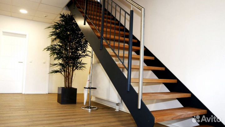 Металлокаркас для лестницы 