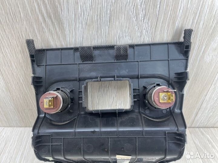 Накладка центральной консоли Hyundai Solaris 2 1.4