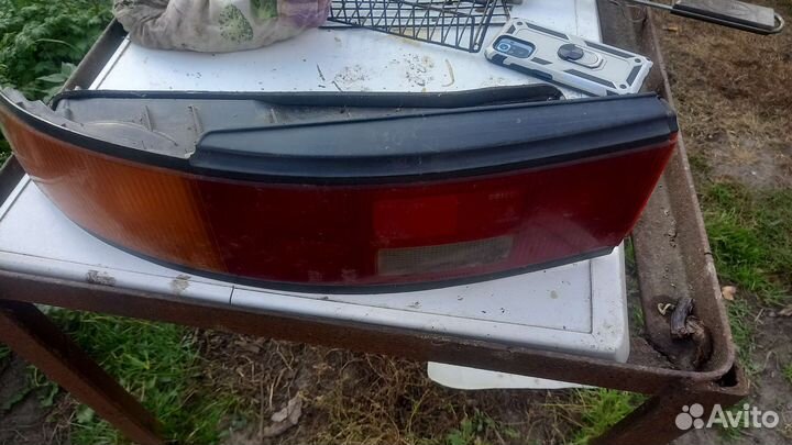 Стоп сигнал mazda 323f