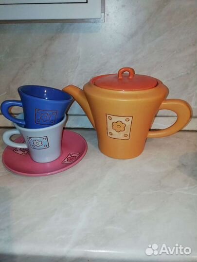 Чайник заварочный, чашки 6шт и блюдца