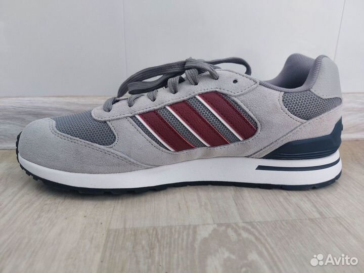 Кроссовки adidas RUN 80S