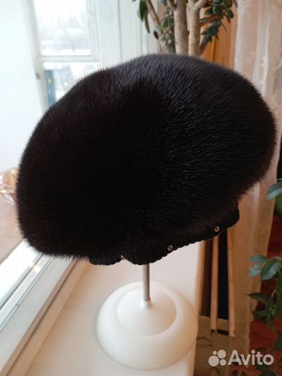 Норковый берёт женский черный (57-58)