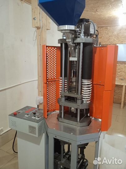 Литьё пластика на мини тпа (термопластавтомат)