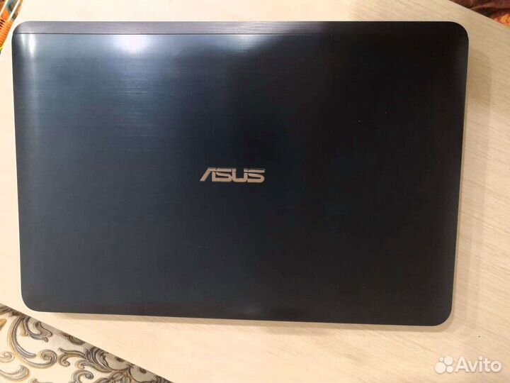 Intel Core i3, 8гб DDR3L,1тб HDD, nvidia 820M- 2Гб