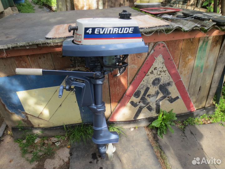 Лод мотор эвинруд 4