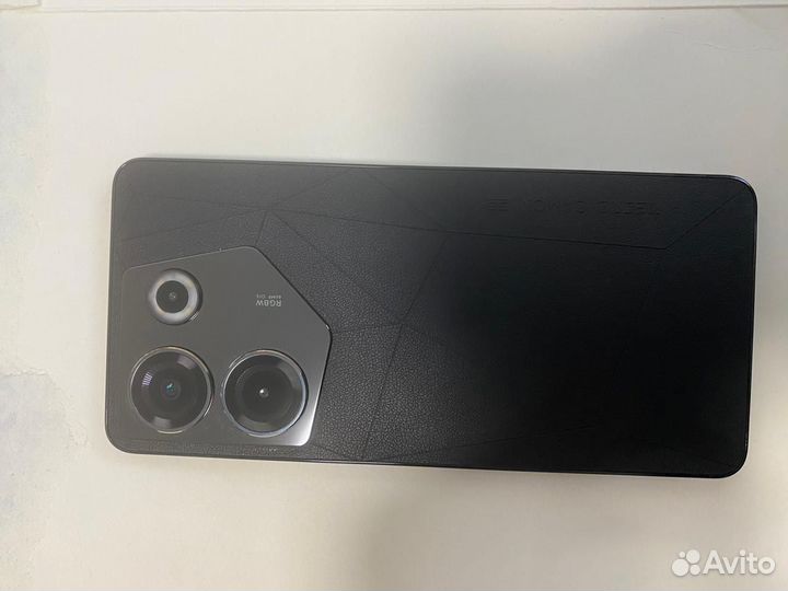 TECNO Camon 20 Pro, 8/256 ГБ