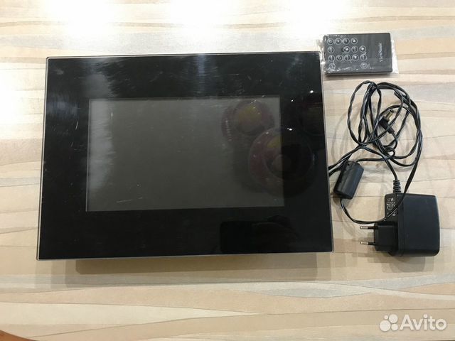 Фоторамка Viewsonic vfm1034w