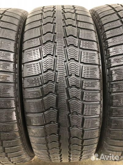 Pirelli Winter Ice Control 205/55 R16 98W