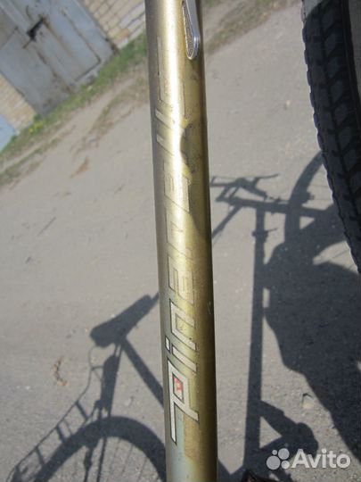 Винтажный велосипед pinarello