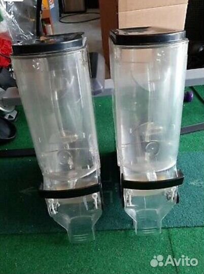 Диспенсер для сыпучих продуктов, бункер дозатор