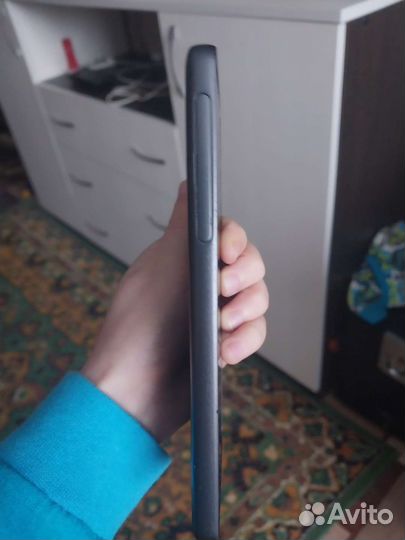 Телефон Sony e5