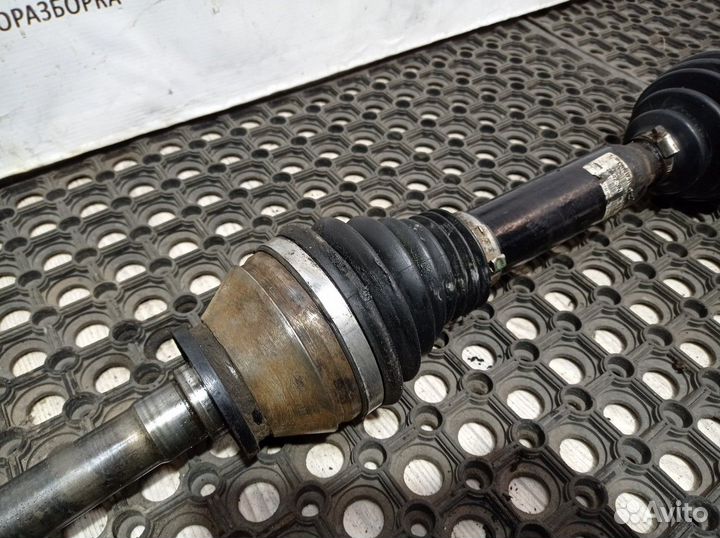 Полуось (привод) передняя правая R