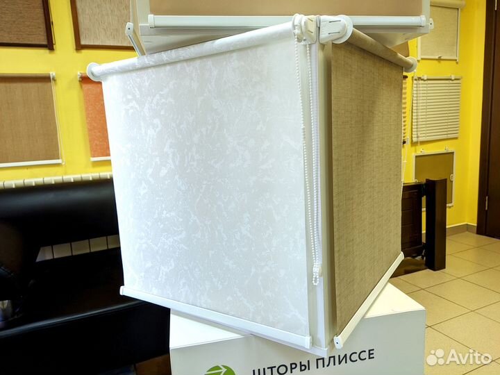 Рулонные шторы, жалюзи Mini RM айс белые Омск