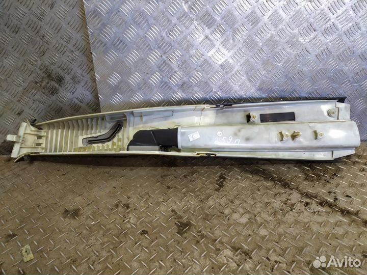 Обшивка стойки правая Volvo Xc 90 2002 2015