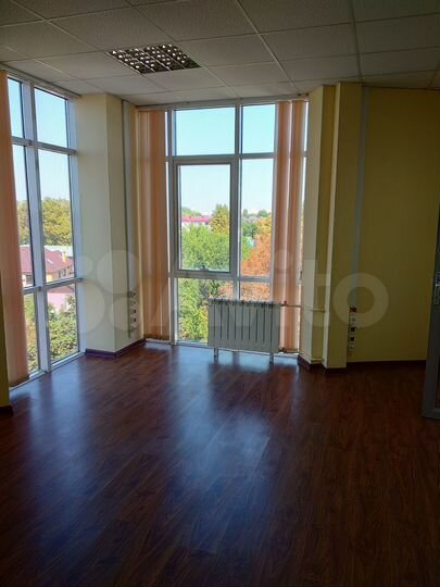 Офис, от кабинета до двух этажей