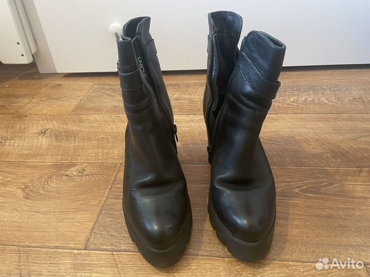 Ботинки зимние женские