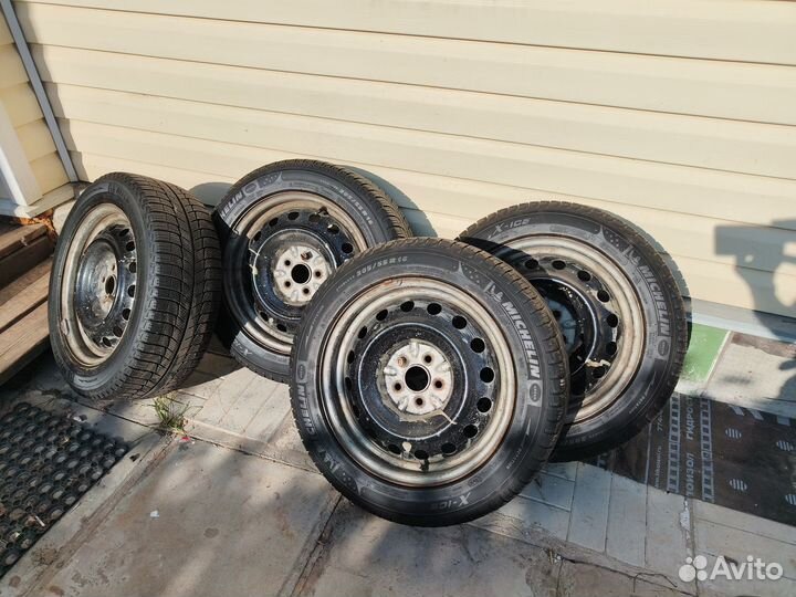 Michelin X-Ice 3 205/55 R16 100H