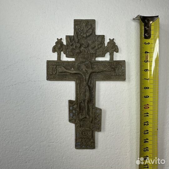 Старинный крест
