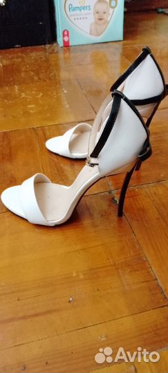 Босоножки женские 39 размер натуральная кожа