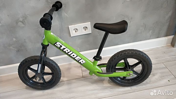 Беговел strider classic 12